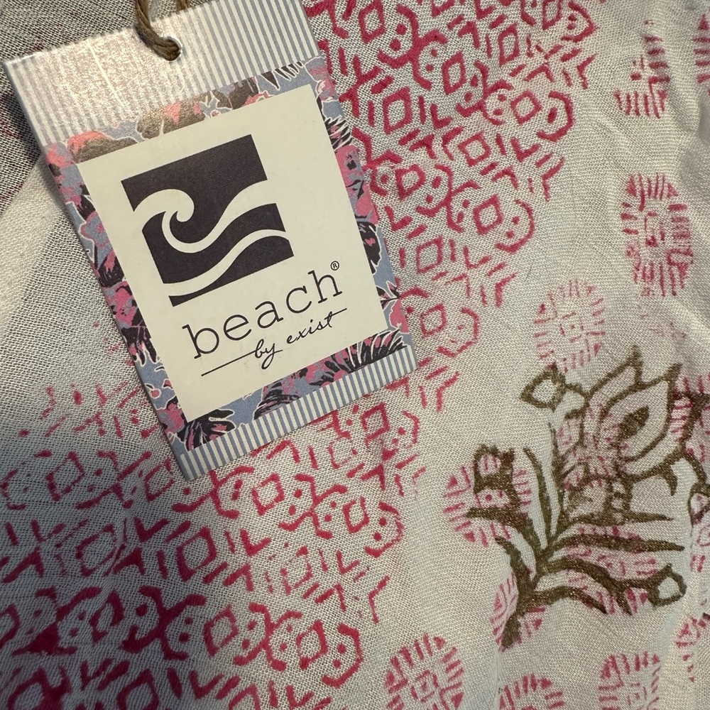 Floral Pink and White Beach cover up - Picture 5 of 5